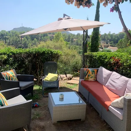 Apartment Coup De Coeur ,Parc Aquatique Piscine Chauffee,Appartement Pour 4 Personnes En Rez De Jardin Saint-Raphael (Var)