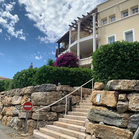 Coup De Coeur ,Parc Aquatique Piscine Chauffee,Appartement Pour 4 Personnes En Rez De Jardin * Saint-Raphael (Var)