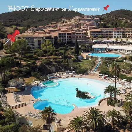 Apartment Village Cap Esterel Pierre Et En Rez De Jardin Vue -plages -parcs Aquatique - Animations -5 Piscines Dont Chauffee Au 01-novembre -parking -climatisation -formule Club