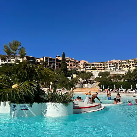 Village Cap Esterel Pierre Et En Rez De Jardin Vue -plages -parcs Aquatique - Animations -5 Piscines Dont Chauffee Au 01-novembre -parking -climatisation -formule Club 아파트 Saint-Raphaël