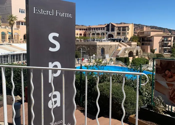 Village Cap Esterel Pierre Et En Rez De Jardin Vue -plages -5 Piscines Dont Chauffee Du 04 Avril Au 02 Novembre Апартаменты