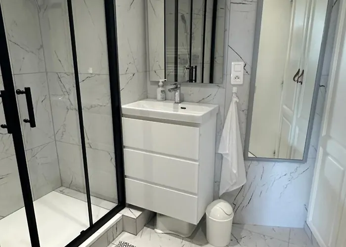 Village Cap Estérel Pierre Et Plages -5 Piscines Dont Chauffée Du 04 Avril Au 02 Novembre