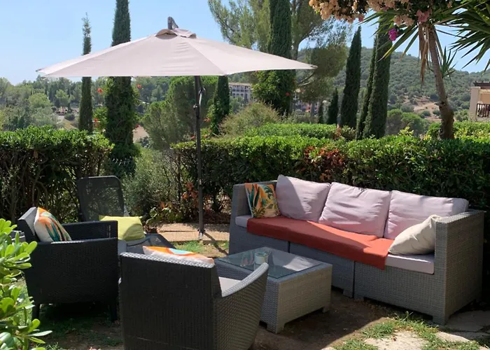 Village Cap Esterel Pierre Et En Rez De Jardin Vue -plages -5 Piscines Dont Chauffee Du 04 Avril Au 02 Novembre Апартаменты *