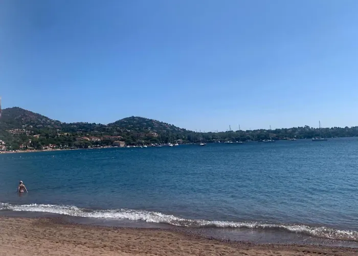 Village Cap Esterel Pierre Et En Rez De Jardin Vue -plages -5 Piscines Dont Chauffee Du 04 Avril Au 02 Novembre * Сен-Рафаэль