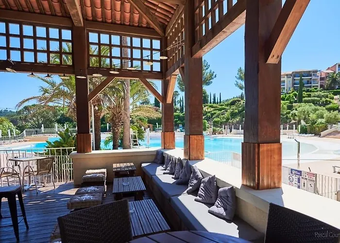 Village Cap Estérel Pierre Et Plages -5 Piscines Dont Chauffée Du 04 Avril Au 02 Novembre Apartamento *