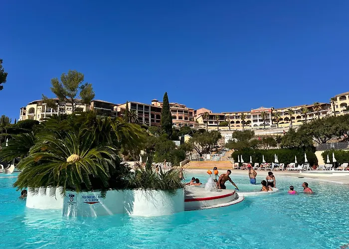 Village Cap Esterel Pierre Et En Rez De Jardin Vue -plages -5 Piscines Dont Chauffee Du 04 Avril Au 02 Novembre Апартаменты Сен-Рафаэль