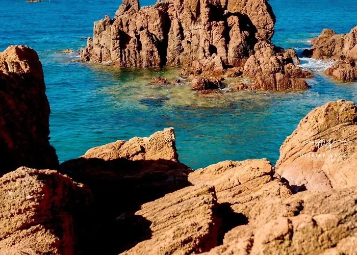 Апартаменты Village Cap Esterel Pierre Et En Rez De Jardin Vue -plages -5 Piscines Dont Chauffee Du 04 Avril Au 02 Novembre *